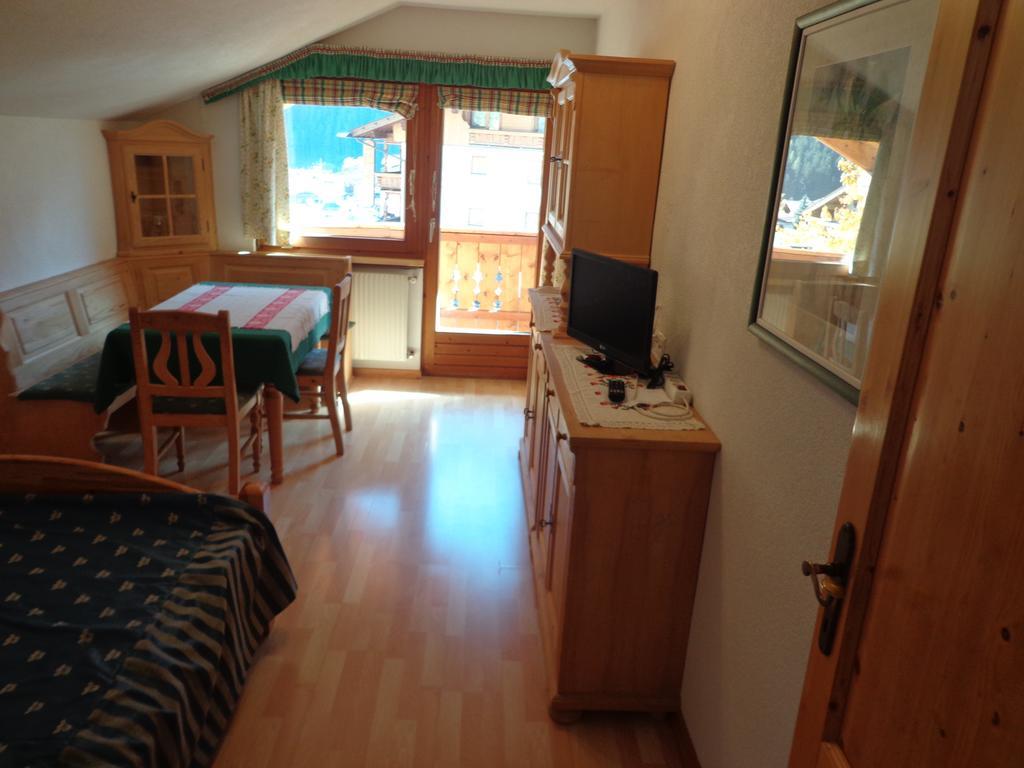 Sterzingerhof Apartment Neustift im Stubaital Room photo